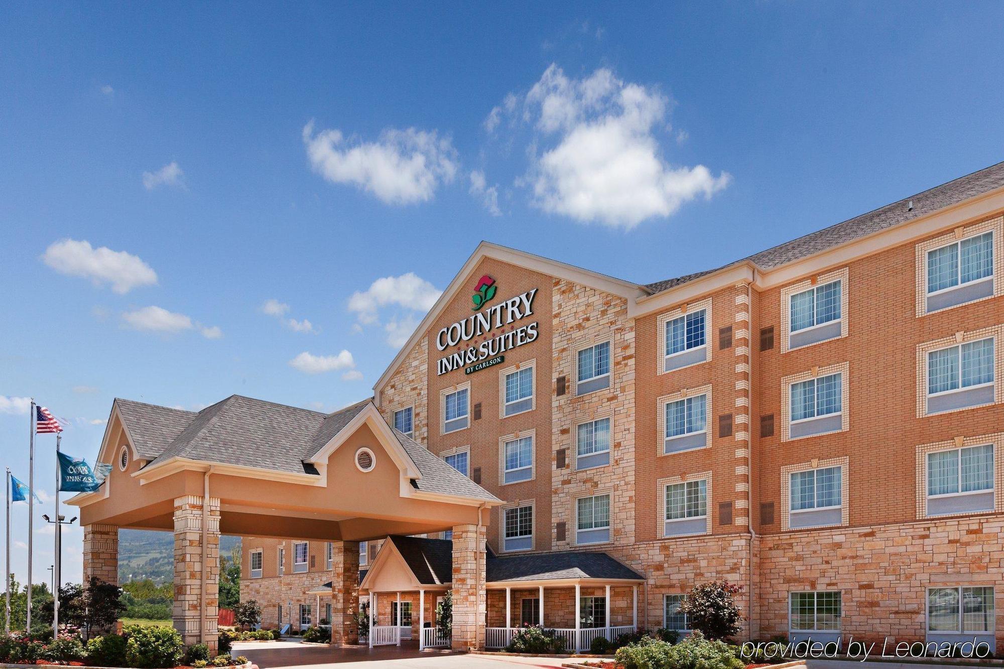Hotel Country & By Radisson, - Quail Springs, Ok 3*